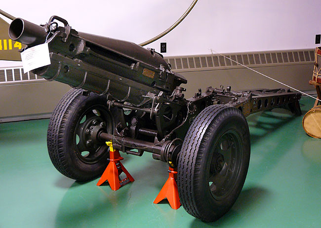 02USM1A1PackHowitzer