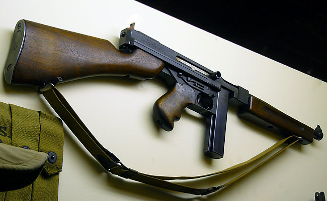 05ThompsonSubmachineGun