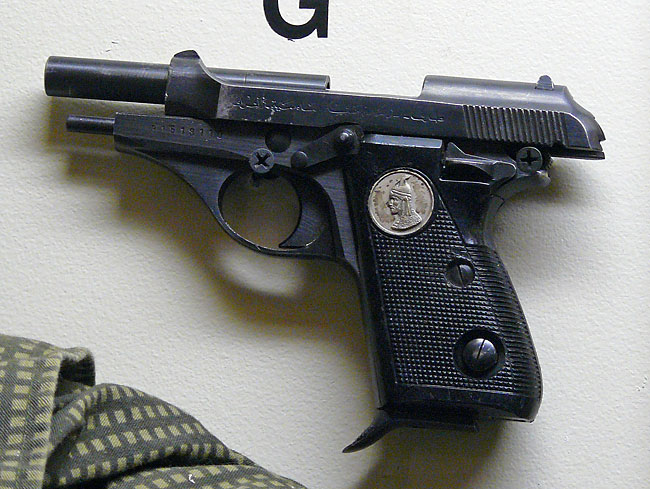 07BerettaPistolFromIraq