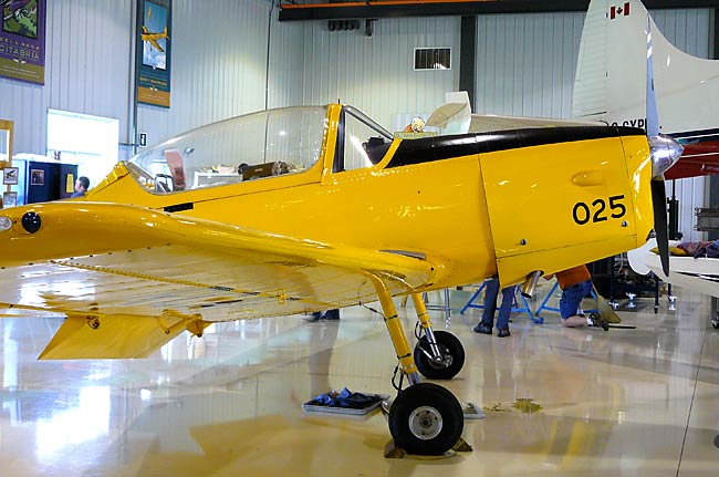 06DeHavillandChipmunk