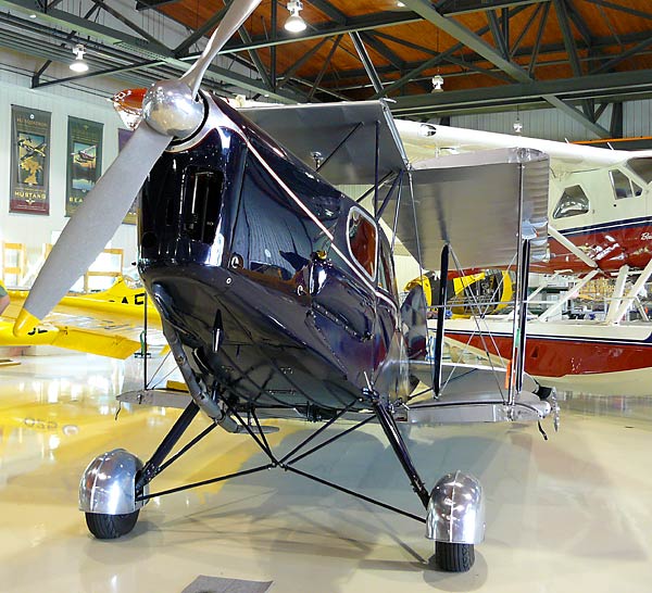 16DeHavillandFoxMoth