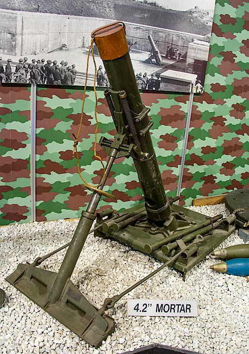 02 M30 4.2 inch Mortar