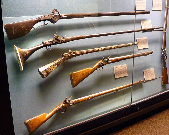 10German Wheellock Musket, Moorish Shnaphaunce Gun, Kurdish Miquelet Gun, English Flintlock Musketoon, Swiss Flintlock Musket