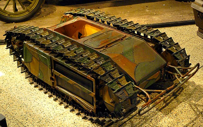 16GermanWWIIGoliathDemolitionVehicle