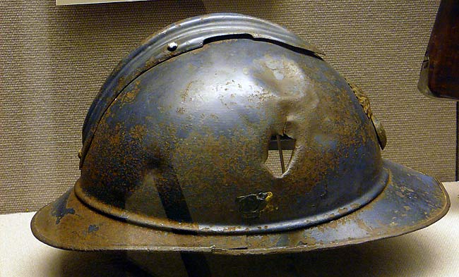 06FrenchAdrianHelmet1915