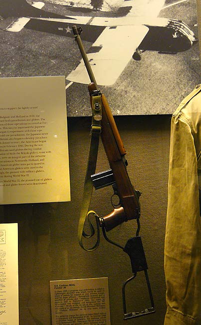 05 US WWII M1A1 Carbine