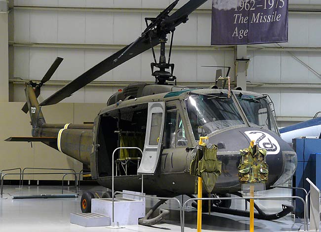 03UH1IroquoisHueyHelicopter