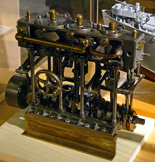 19LibertyShipEngine