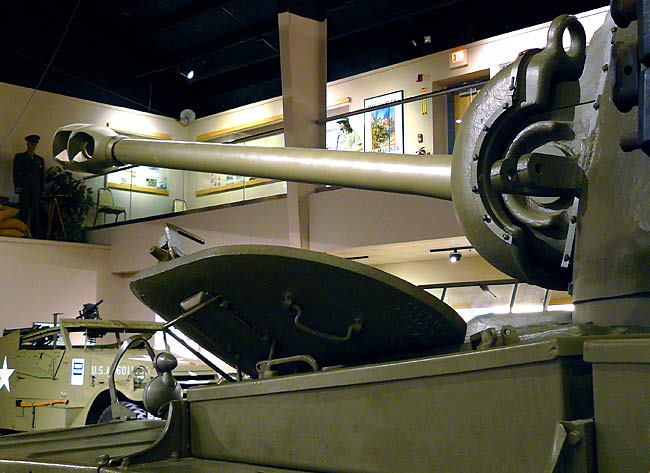 10T26PershingTank90mmGun