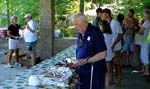 20ServingLunch
