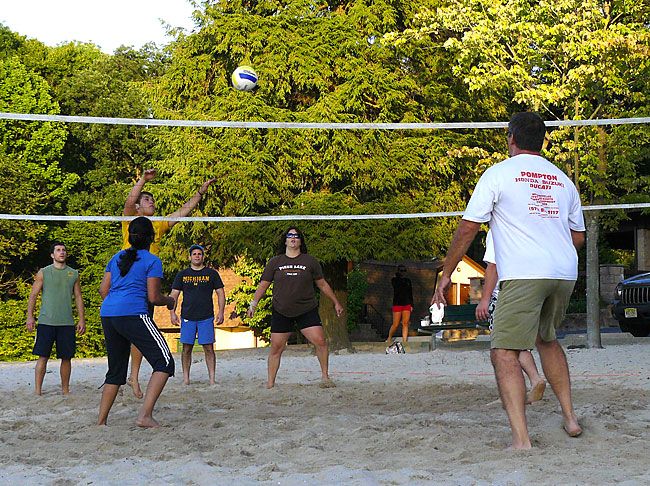 42BeachVolleyball