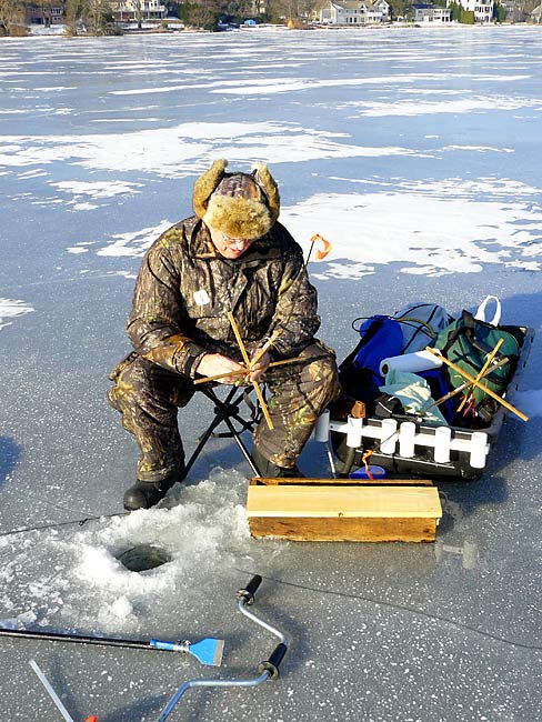 17IceFishing