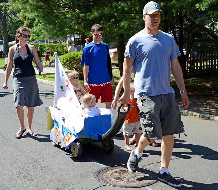 13PinesLakeJuly4Parade