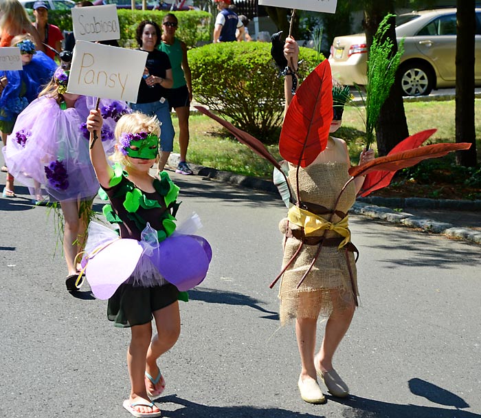 16PinesLakeJuly4Parade