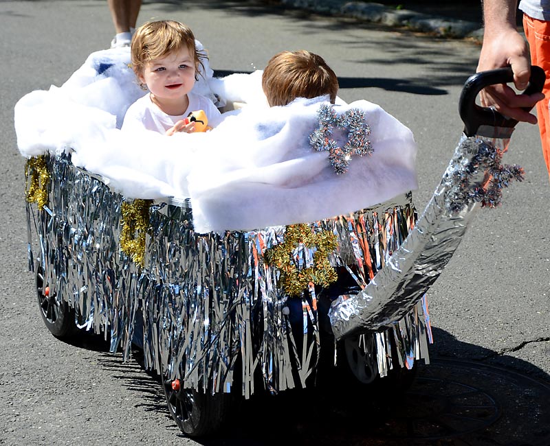 27PinesLakeJuly4Parade