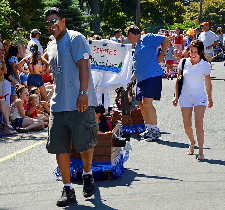 42PinesLakeJuly4Parade