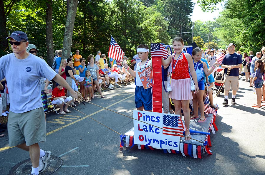 47PinesLakeJuly4Parade