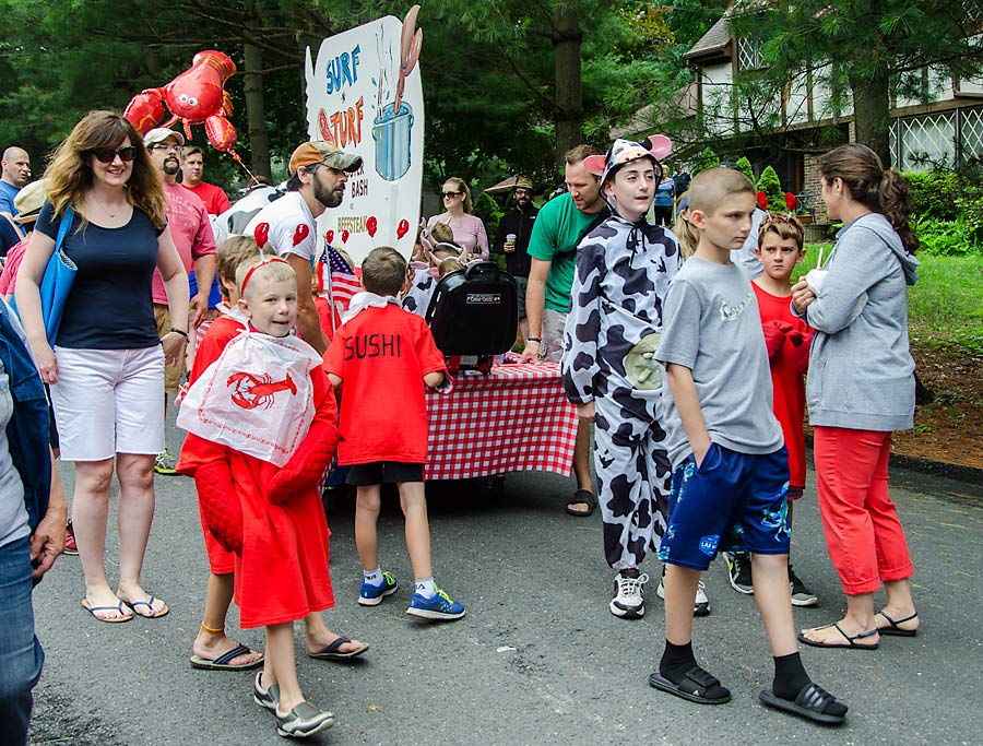 28PinesLakeJuly4Parade