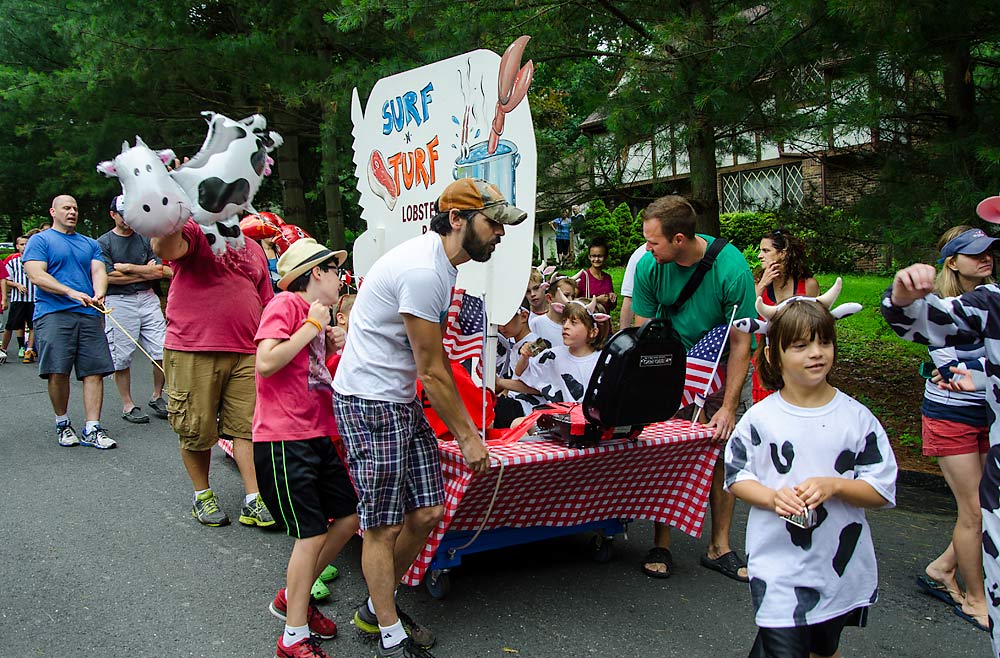 31PinesLakeJuly4Parade