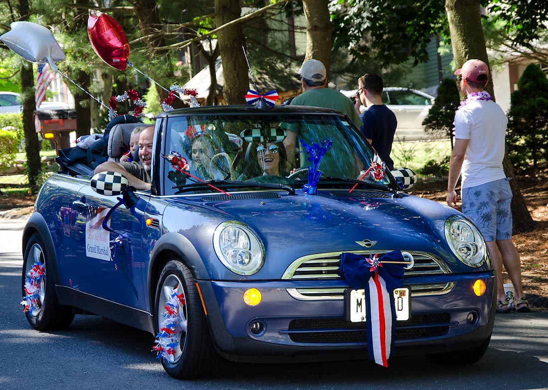 004PinesLakeJuly4Parade