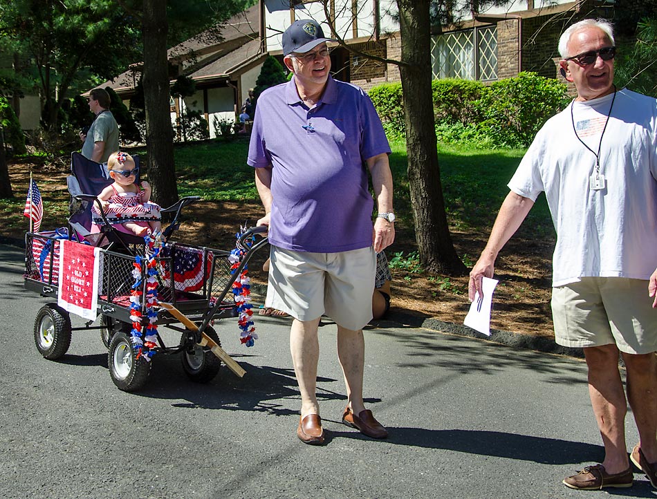 007PinesLakeJuly4Parade