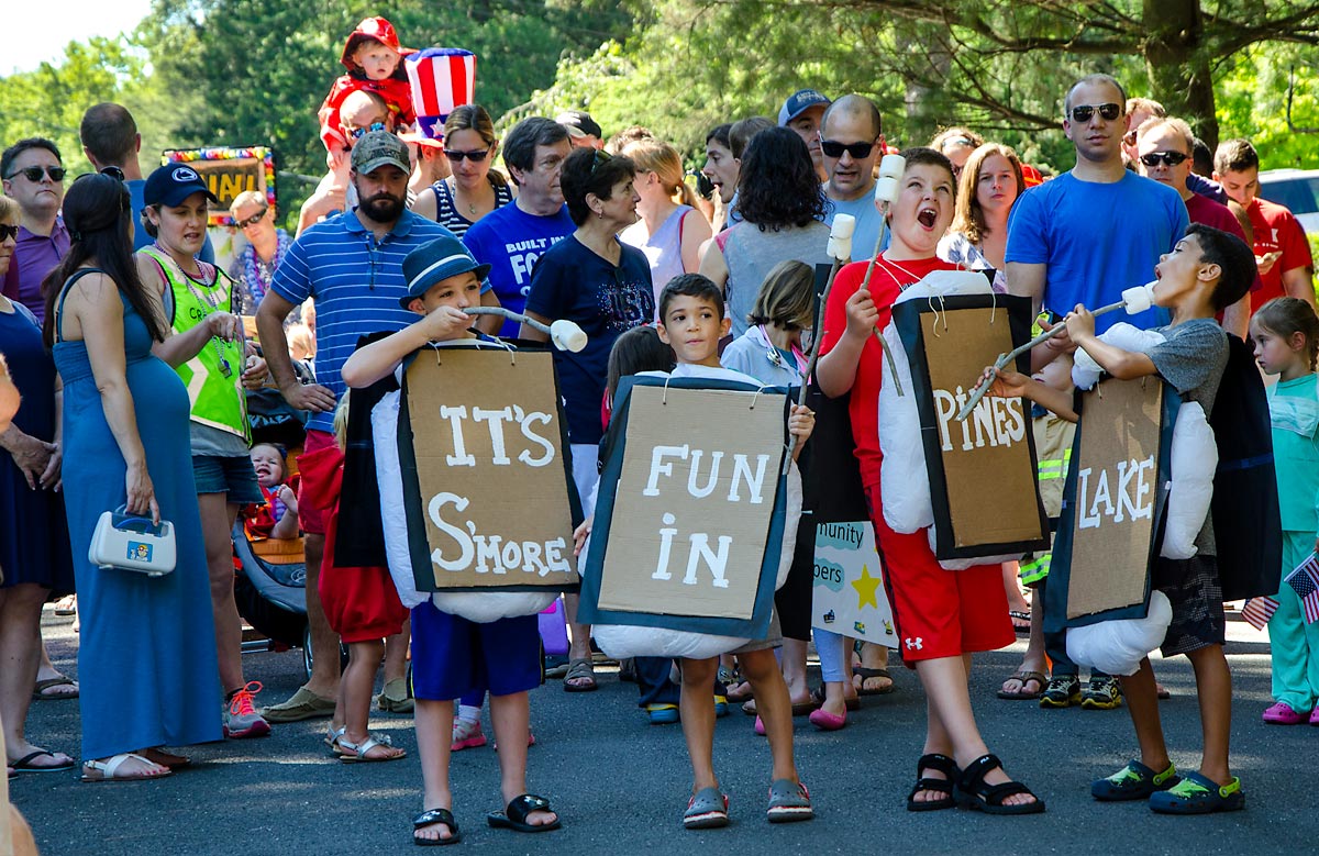 022PinesLakeJuly4Parade