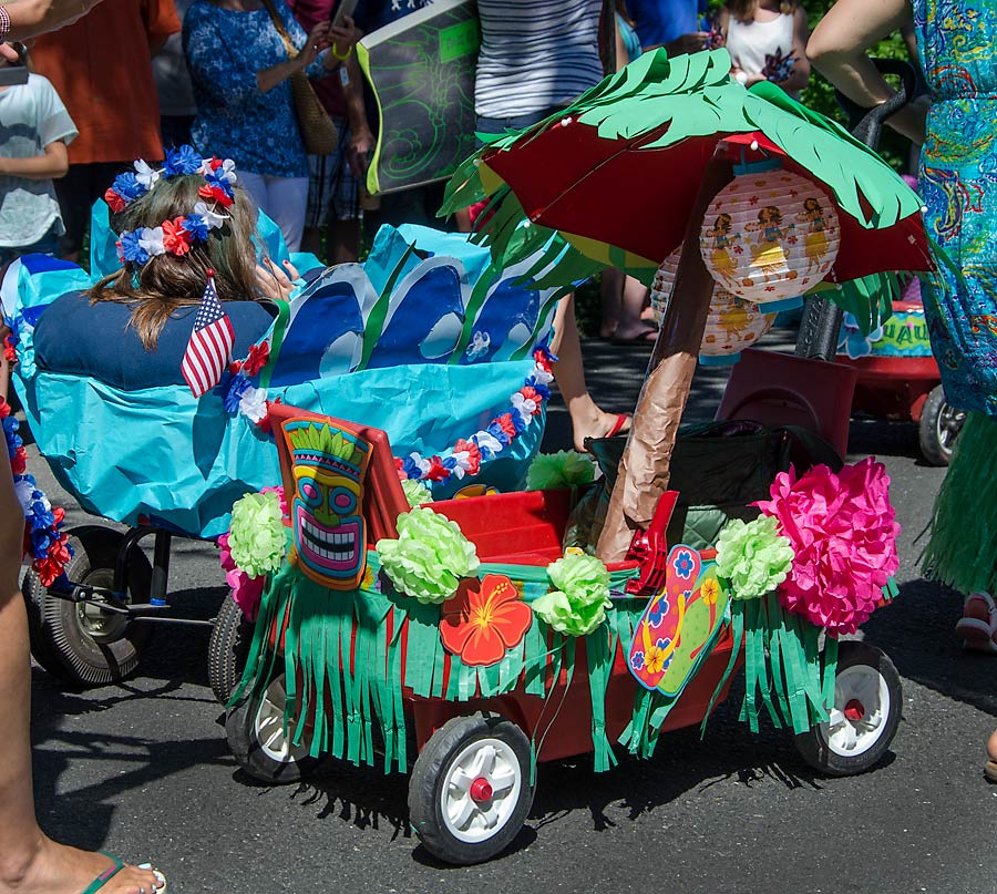 052PinesLakeJuly4Parade