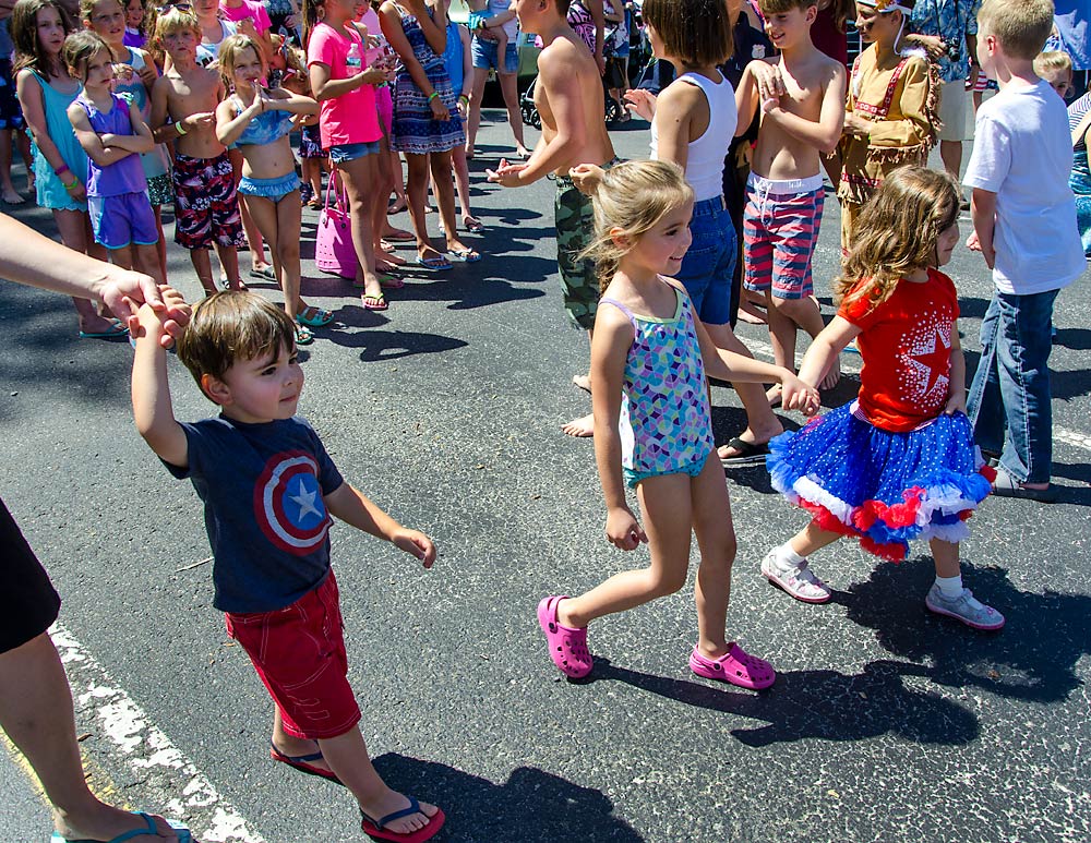 105PinesLakeJuly4Parade