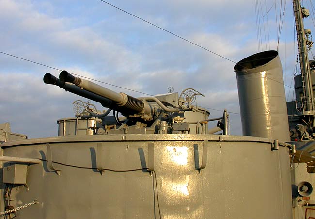 10Bofors40mm