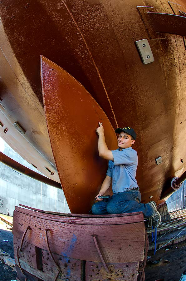 14 Thomas Scian Signs The Skeg