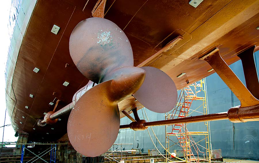 51 USS Slater Port Propeller