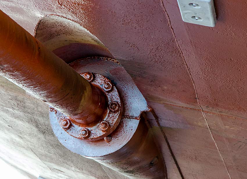 56 Propeller Shaft Housing Cover