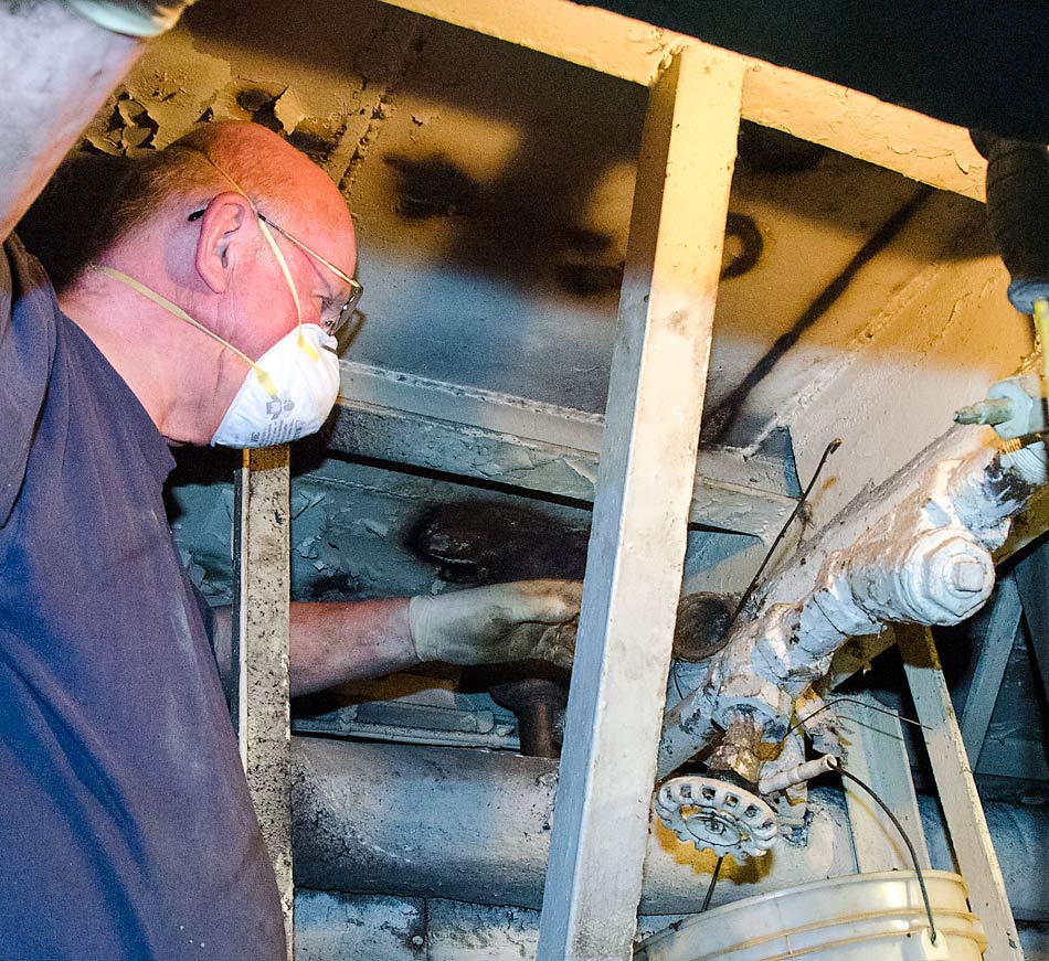 18 Wayne Cleans Galley Drain Pipe