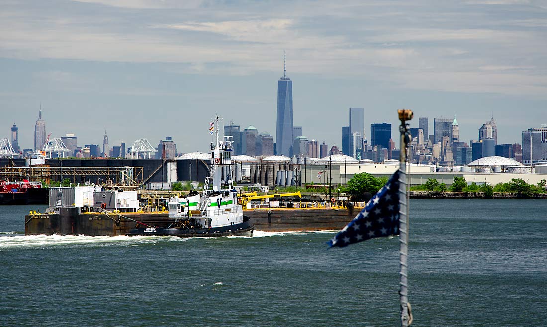 92 NYC Skyline From USS Slater