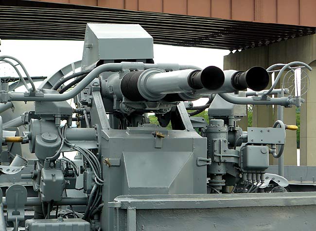 10Bofors40mmCannon