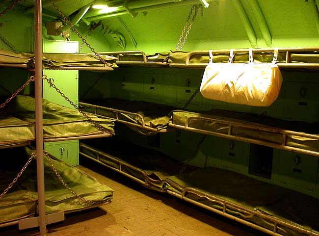 03CrewsBunks