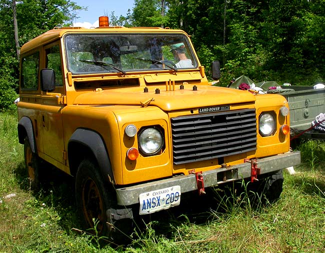 03Defender90