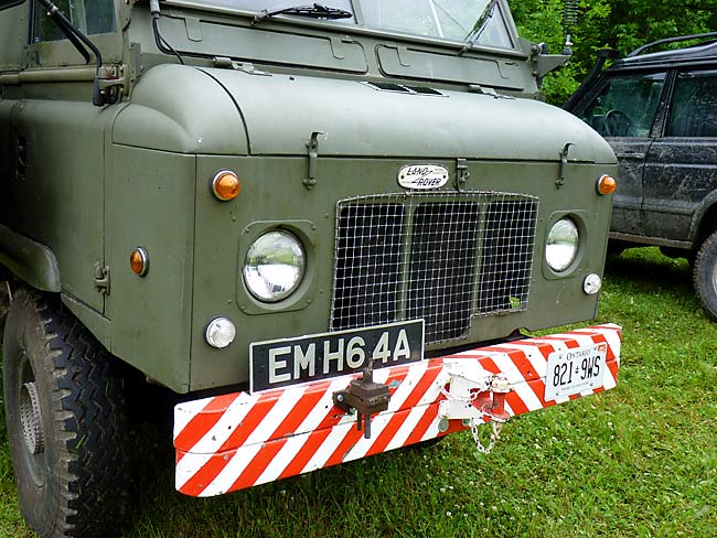 37LandRoverSeriesIIAForwardControl