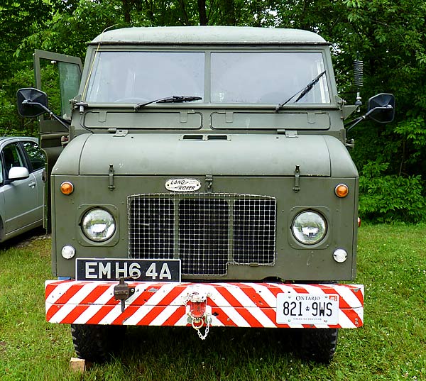 42LandRoverSeriesIIAForwardControl