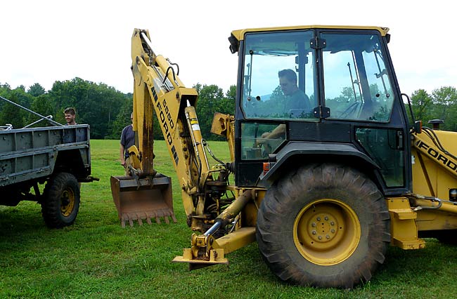 05BenReadiesTheBackHoe