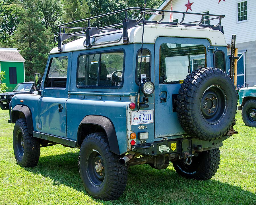 02Defender90