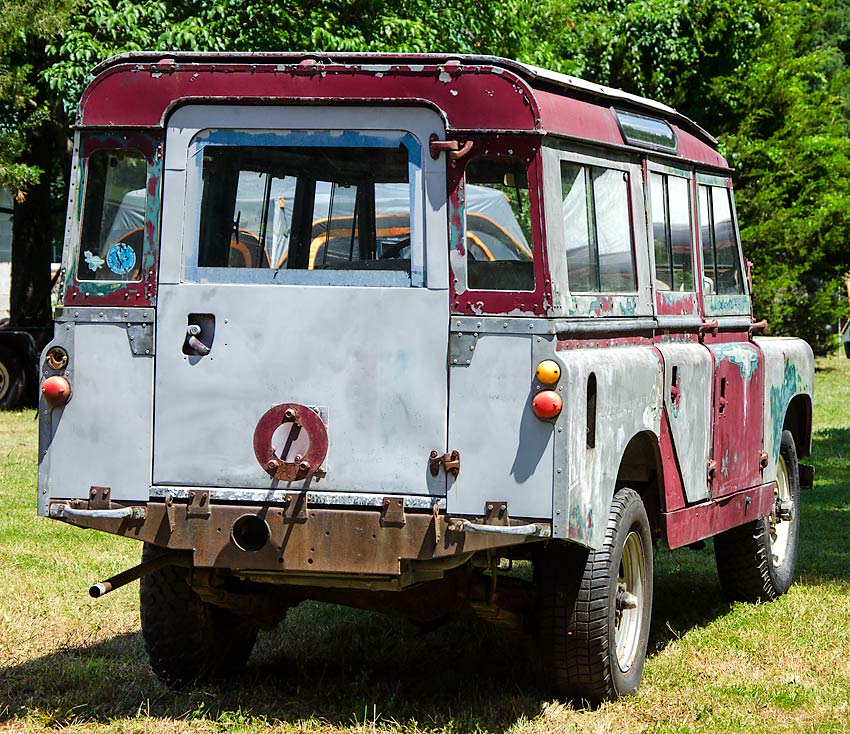 38SeriesIIA109InchLandRover