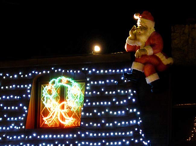 Elvis House Rooftop Santa