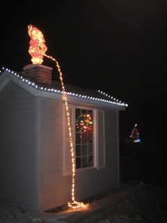 Even Elvis Would be pissed off at these Christmas Lights!