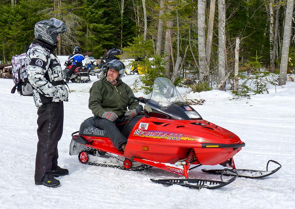 08SnowmobilingErrolNH