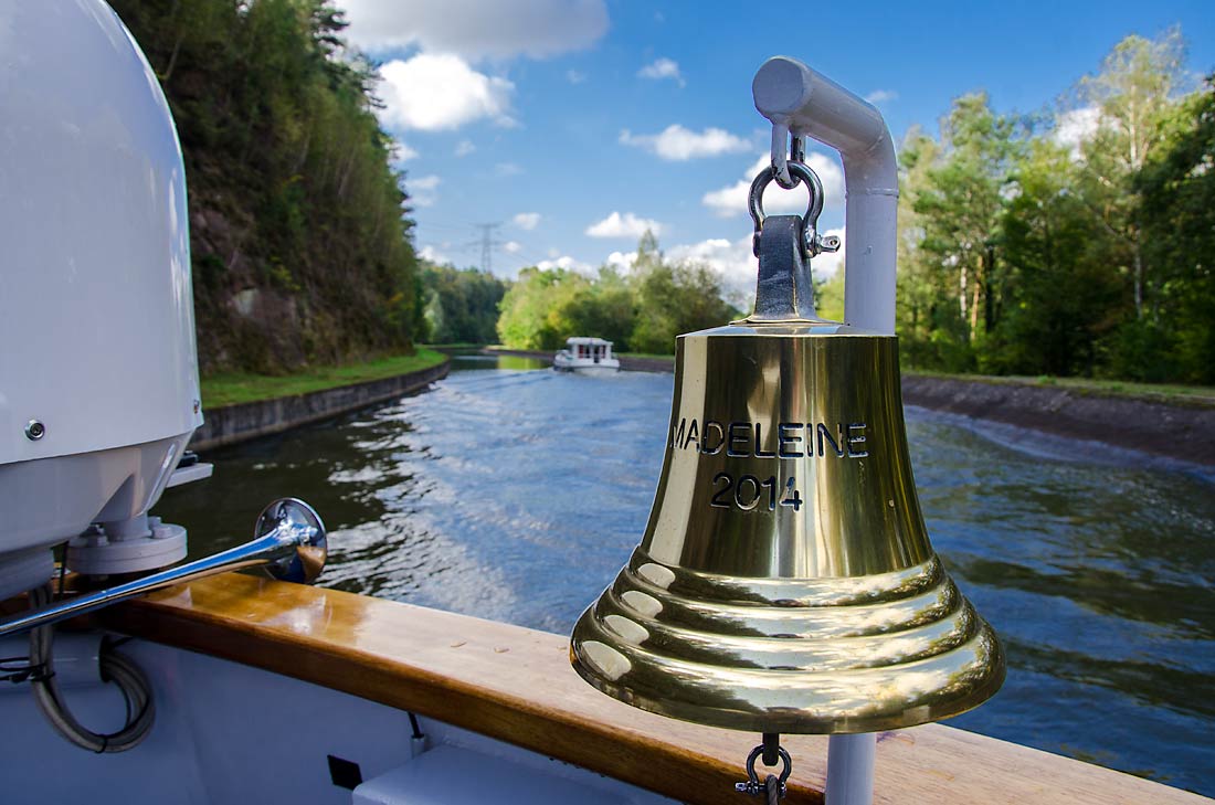 05CruisingOnTheMarneRhineCanal