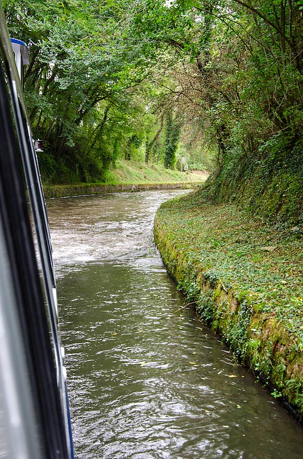 17CruisingOnTheMarneRhineCanal