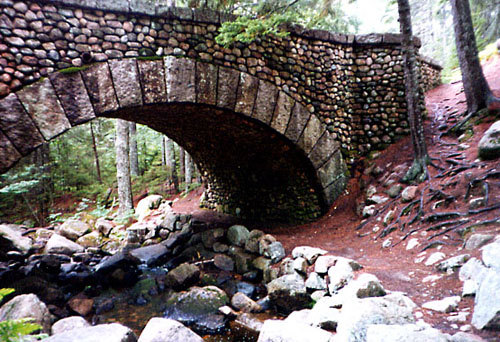 ParkCobblestoneBridge